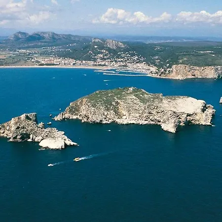 Ca La Teia Apartment *